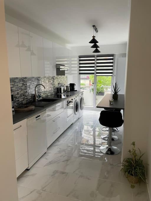 Superbe Appartement Carre Delfino Port De Nice Exterior foto